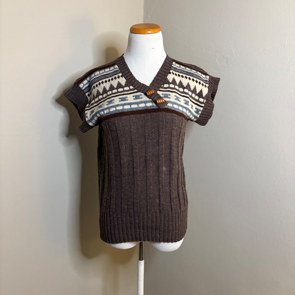 LEAP Sweaters - Vintage LEAP Women's Brown Fair‎ Isle Knit V Neck Sleeveless Sweater Vest